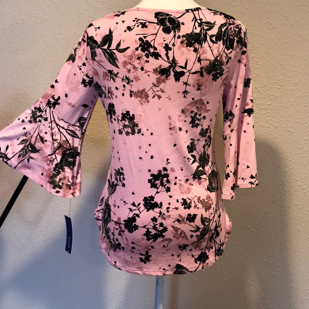 NWT Apt. 9 bell sleeve blouse - Picture 3 of 8